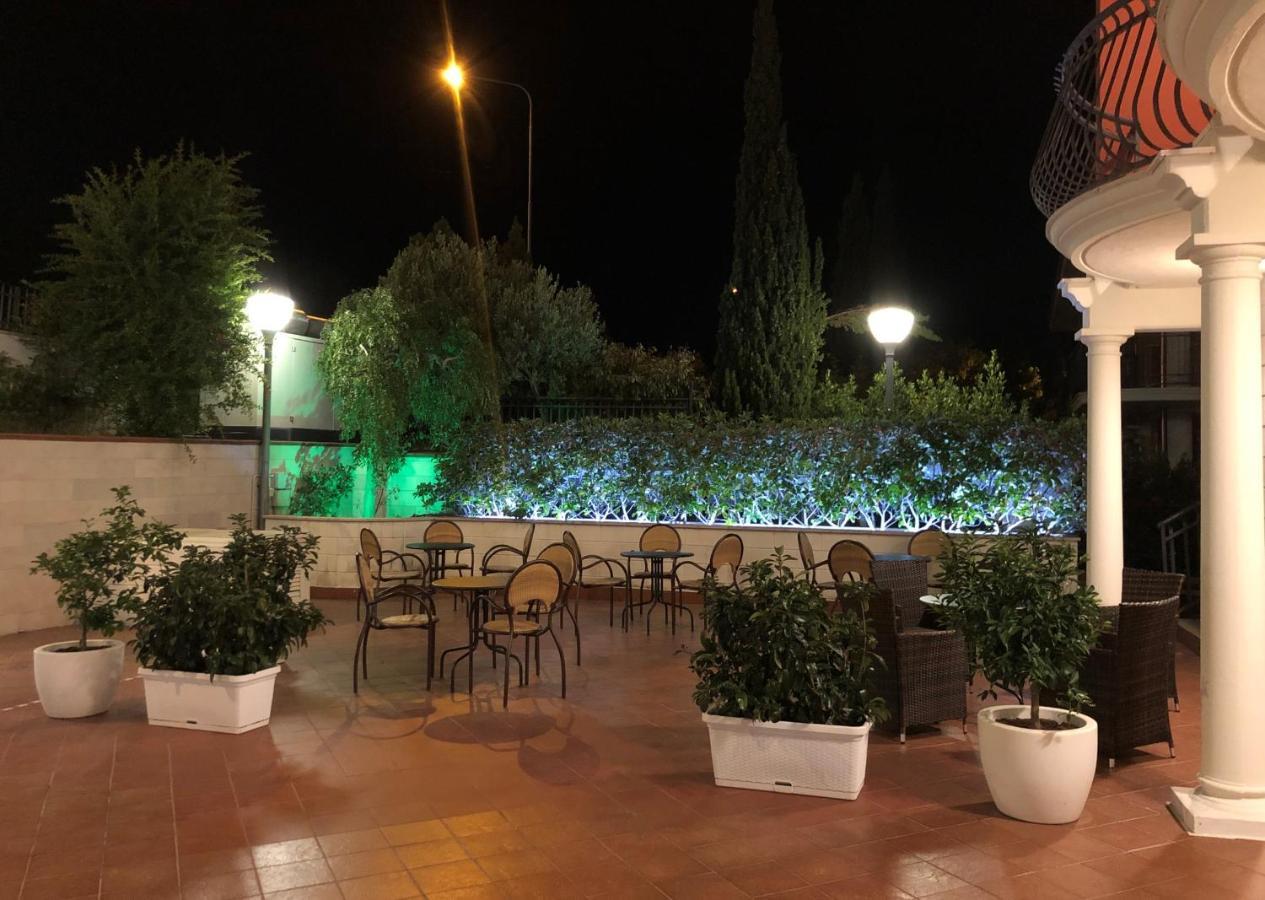 Hotel Ristorante Rossemi San Giovanni Rotondo Kültér fotó