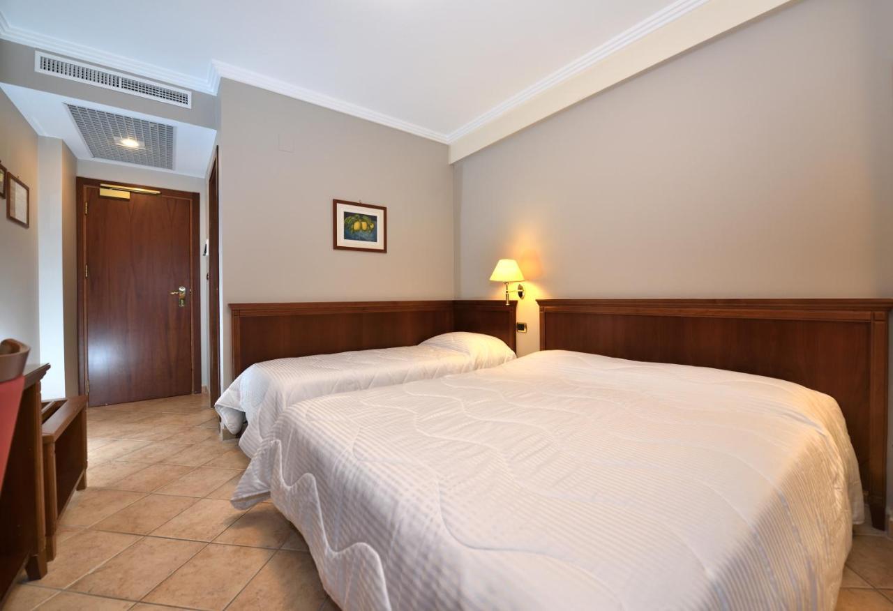 Hotel Ristorante Rossemi San Giovanni Rotondo Kültér fotó