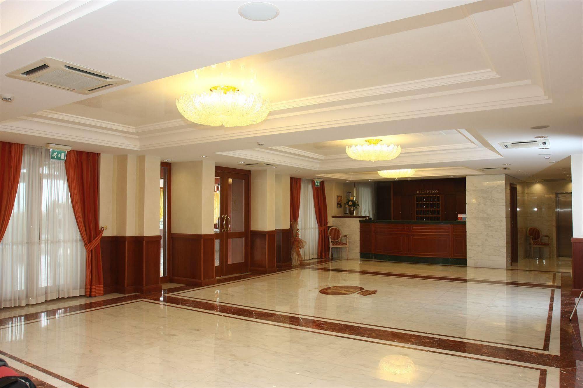 Hotel Ristorante Rossemi San Giovanni Rotondo Kültér fotó